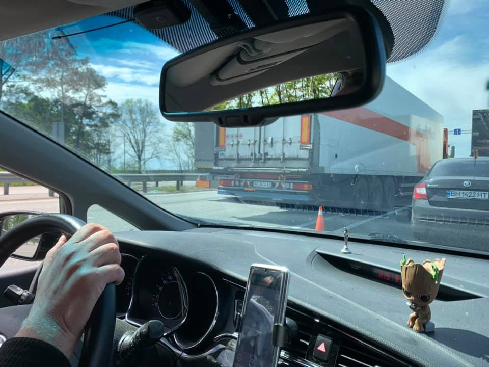 Из-за масштабных аварий на трассе Киев – Чоп образовалась многокилометровая пробка (видео)