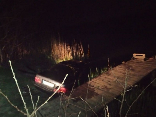 Спасал дочь из тонущего авто: в Донецкой области трагически погиб полицейский (фото)