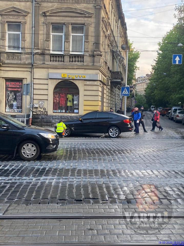 Во Львове ушлые аферисты продавали квартиры заробитчан (фото)