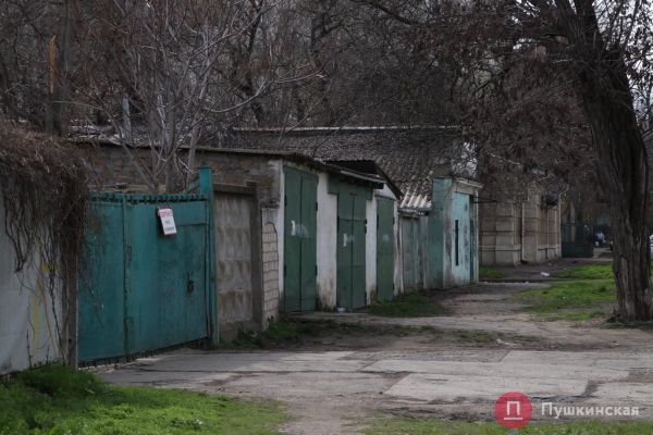 В Одессе за 50 миллионов хотят проложить новый путь с Люстдорфской дороги в район Малиновского рынка. Фото