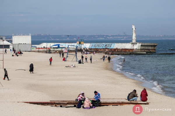 Краски, которых всем на не хватало: большая прогулка по расцветающей Одессе. Фоторепортаж