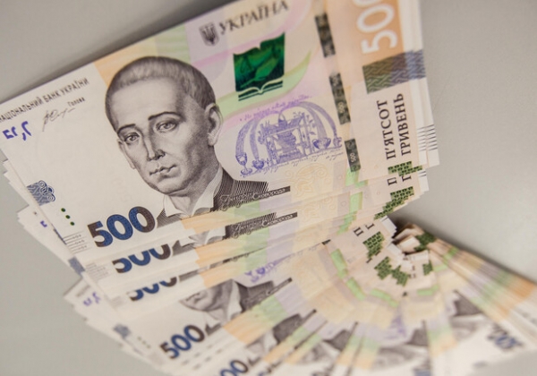 Страшно продавать: в Одессе двое мужчин рассчитались за машину фальшивками 