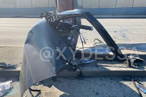 Нет живого места: на Балковской в ДТП разорвало BMW