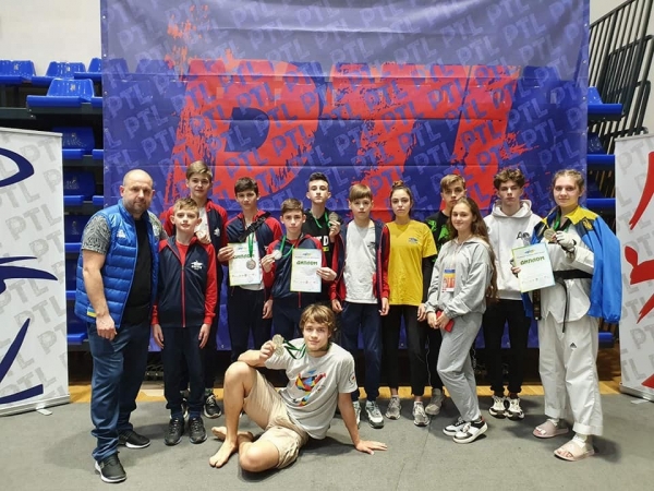 Юные одесские тхэквондисты насобирали медалей на всеукраинском чемпионате 