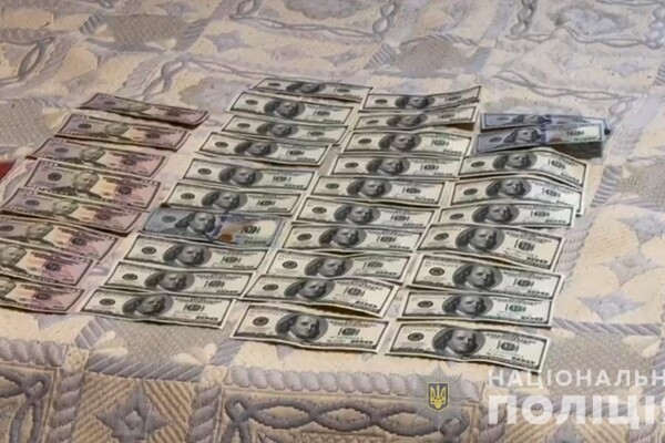 Страшно продавать: в Одессе двое мужчин рассчитались за машину фальшивками 