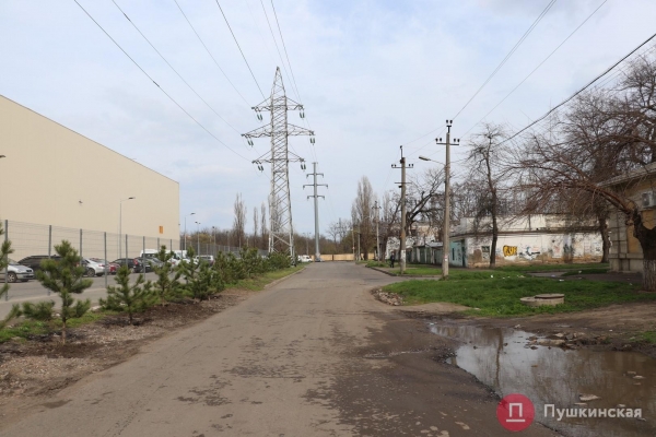 В Одессе за 50 миллионов хотят проложить новый путь с Люстдорфской дороги в район Малиновского рынка. Фото