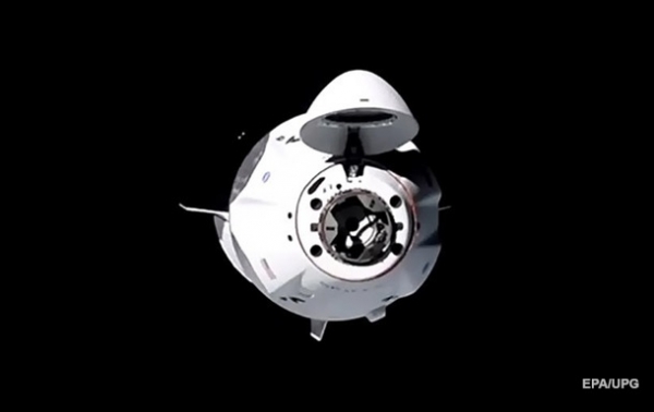 Crew Dragon с четырьмя астронавтами пристыковался к МКС