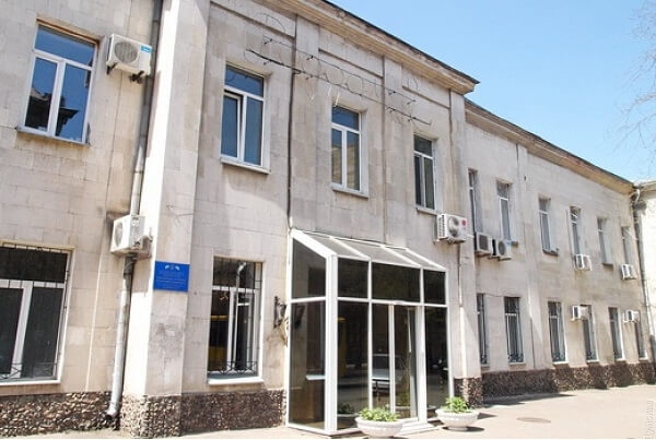 Купили и забыли: в одесском роддоме поставят дорогой прибор для проверки иммунитета
