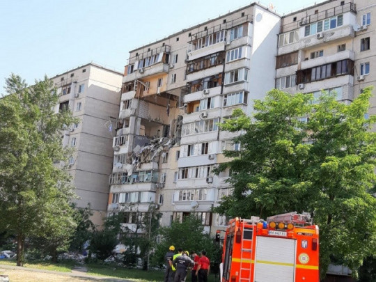 Вибух газу в багатоповерхівці на Позняках: прокуратура назвала винних