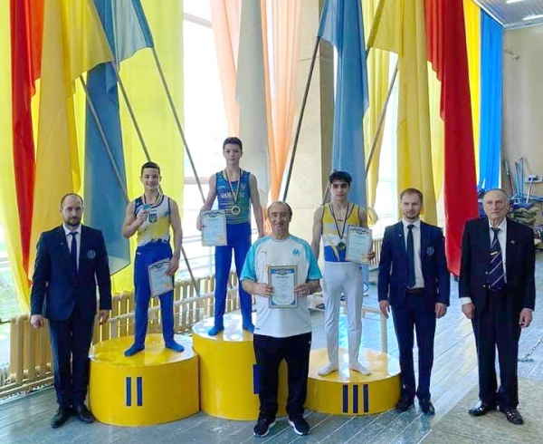 Юный одесский гимнаст занял третье место на чемпионате страны 