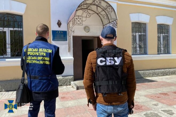 
                                                                        Укрзализныця снова попалась на хищениях: присваивали зарплаты работников
                                                                                                                                                                                                                    
