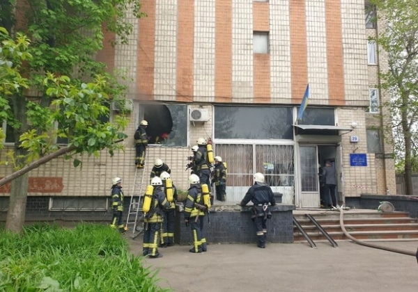Утро не задалось: в Одессе загорелся областной архив