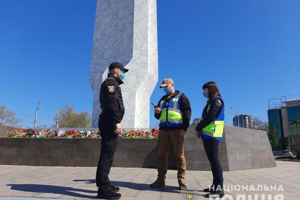 Автопробег, оркестр и драка на Аллее Славы: как проходит 9 мая в Одессе (обновлено)
