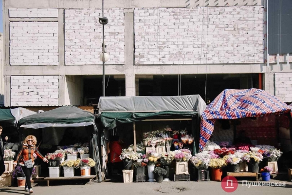В Одессе на целый месяц закроют улицу у Привоза: будут делать дорогу и выгонять незаконных торговцев