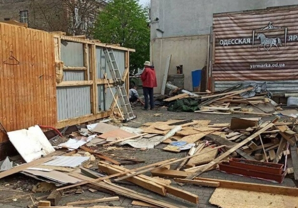Ждем парковку: мэр Одессы рассказал, что будет на месте части ярмарки на Дерибасовской 