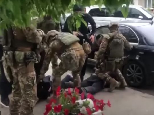 Під Миколаєвом КОРД накрив сходку «смотрящих» за містом: з'явилося відео затримання кримінальних авторитетів