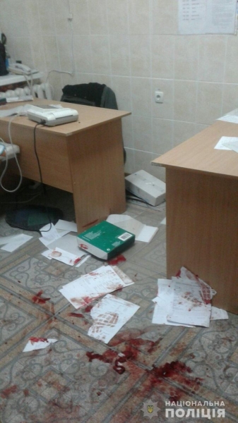 Травматологу зламали ребро, терапевту вибили зуби: на Харківщині п'яна компанія побила лікарів прямо в лікарні