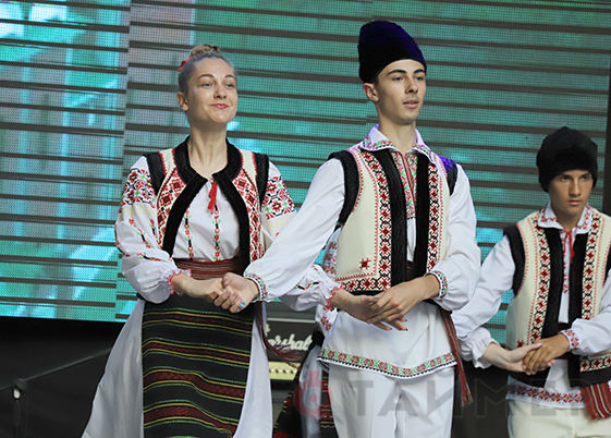 Одесский фольклорный фестиваль начался в Горсаду