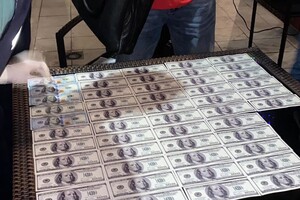 10 000 долларов за должность: в Одессе на взятке поймали чиновника ВМС