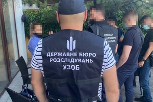 10 000 долларов за должность: в Одессе на взятке поймали чиновника ВМС