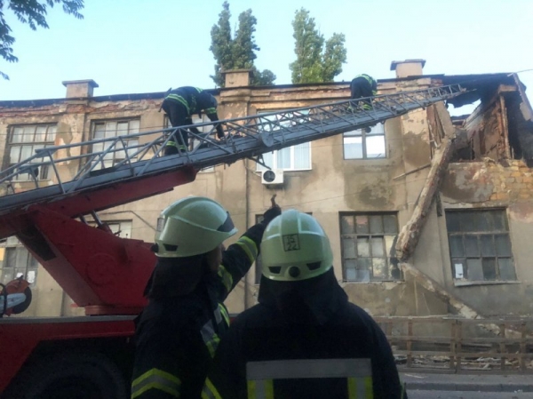На Молдаванке обрушилась часть бывшего завода