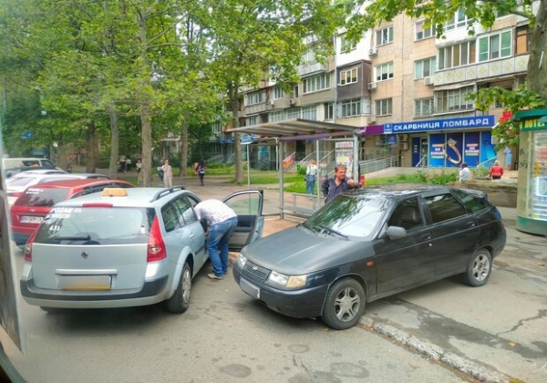 Найдут чем удивить: свежая фотоподборка наглых водителей в Одессе