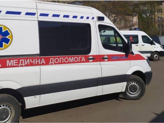 Лікарям довелося приймати пологи в автомобілі вночі посеред лісу під Рівним
