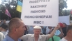 
                                                                        "Чтоб ты жил на такую пенсию": Тысячи экс-силовиков прорвались к Раде, требуя повышения выплат
                                                                                                                                                                                                                    