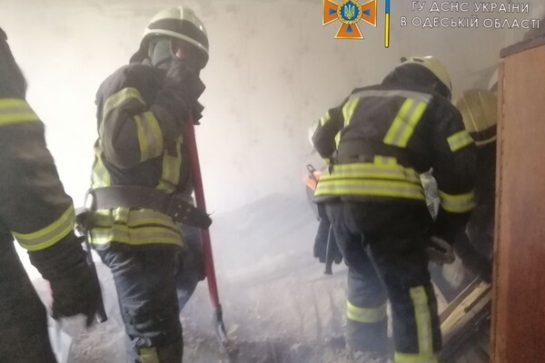 В жилой квартире на Молдаванке рухнул потолок: есть погибшие