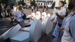 
                                                                        Тяжелобольные пациенты принесли депутатам "Потерпин" и требуют легализовать каннабис
                                                                                                                                                                                                                    