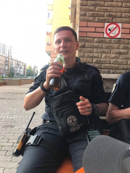 Стрілянина в Києві: пораненому поліцейському зробили операцію