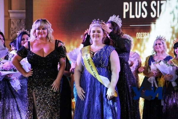 Любуемся роскошными формами: в Одессе выбрали Miss & Mrs Plus Size 2021
