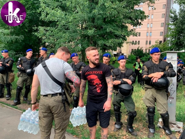 Бандитов из «Нацкорпуса» отправили в СИЗО