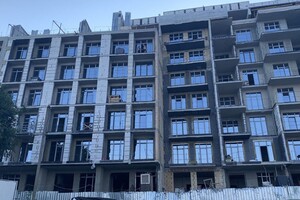 Стройка и немного отдыхающих: как выглядят пляжи в районе Успенского монастыря