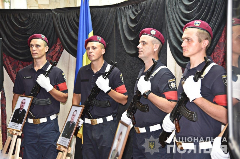 Моторошна «поліцейська» ДТП: стан правоохоронця, який вижив, залишається дуже важким