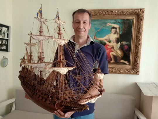При створенні моделей старовинних вітрильників мені допомагає лікар-дантист: киянин Дмитро Портной перетворив хобі на бізнес