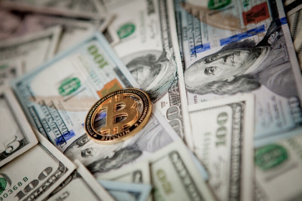 
                                                                        Массовая распродажа криптовалют обвалила рынок
                                                                                                                                                                                                                    