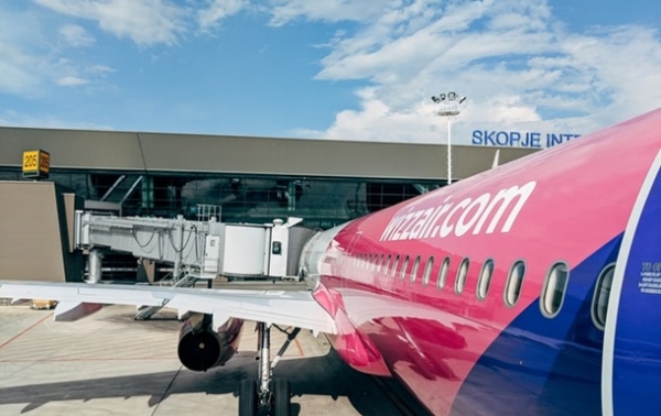 Персонал Wizz Air заставят пройти вакцинацию 