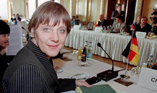 Може не працювати до кінця життя: що Ангела Меркель буде робити на пенсії