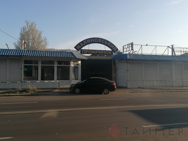 «Красная» зона в Одессе: на промрынках в целом соблюдают ограничения, а в транспорте нет