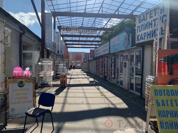 «Красная» зона в Одессе: на промрынках в целом соблюдают ограничения, а в транспорте нет