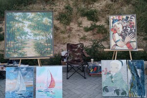 Море, искусство: вдоль Трассы здоровья показали картины художников со всей страны