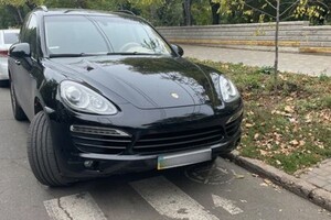 С фантазией все в порядке: свежая фотоподборка наглых водителей в Одессе
