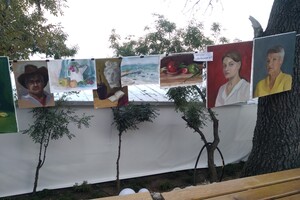 Море, искусство: вдоль Трассы здоровья показали картины художников со всей страны