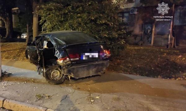 Ночью в Одессе столкнулись Toyota и скорая, оба водителя в больнице