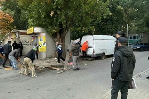 Новый рейд: напротив "Южного" рынка в Одессе разогнали стихийных торговцев