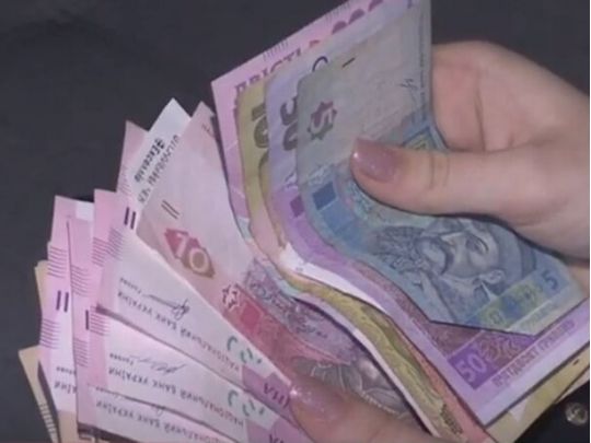 Деяким українцям з 1 січня підвищать пенсію до 7800 гривень: деталі
