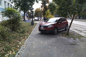 С фантазией все в порядке: свежая фотоподборка наглых водителей в Одессе