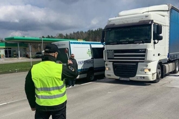 
                                                                        Автофиксация "перегрузов": первый нарушитель получит более 50 тыс. грн штрафа
                                                                                                                                                                                                                    