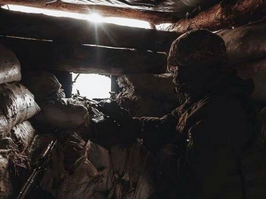 На Донбасі поранено українського воїна: окупанти тричі з початку доби порушили режим тиші